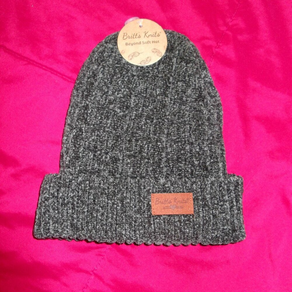 Britt’s Knits beyond soft winter hat--NWT